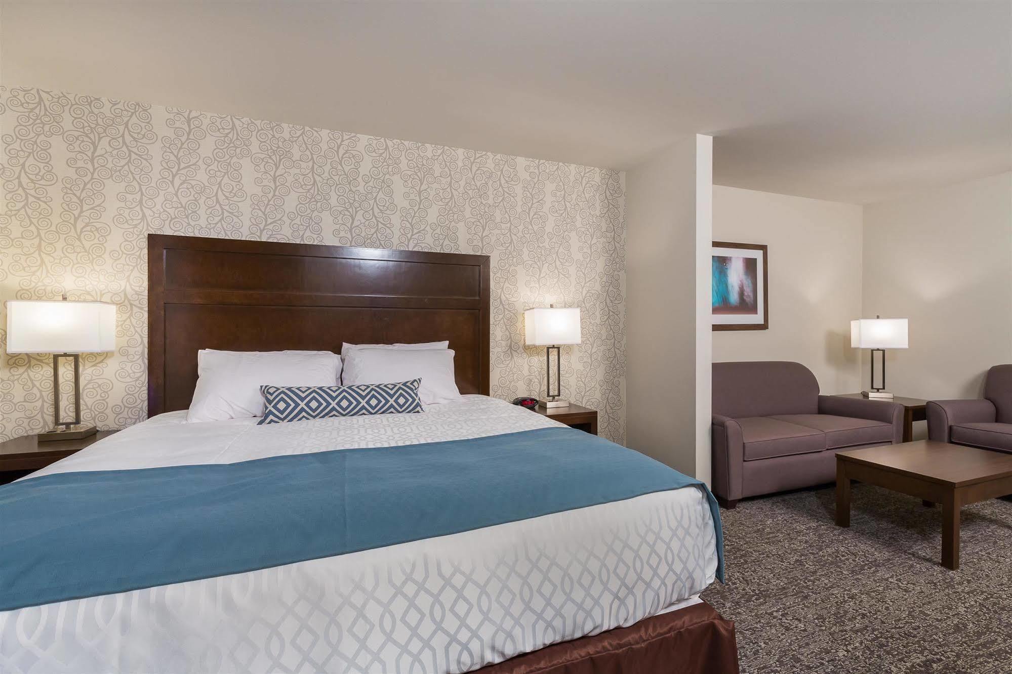 Best Western Plus Chestermere Hotel Kültér fotó